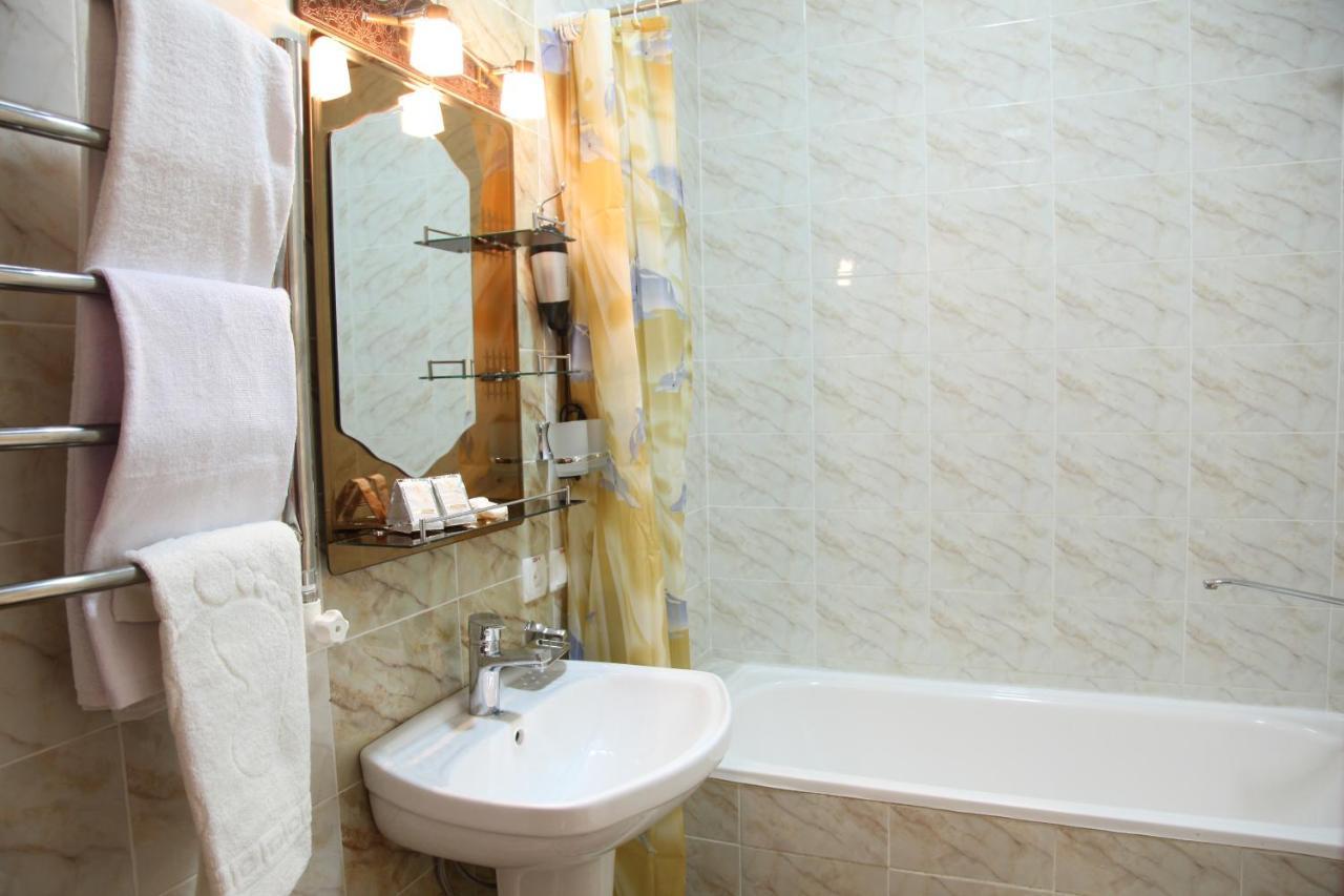 Hotel Vardonze Бухара Екстериор снимка