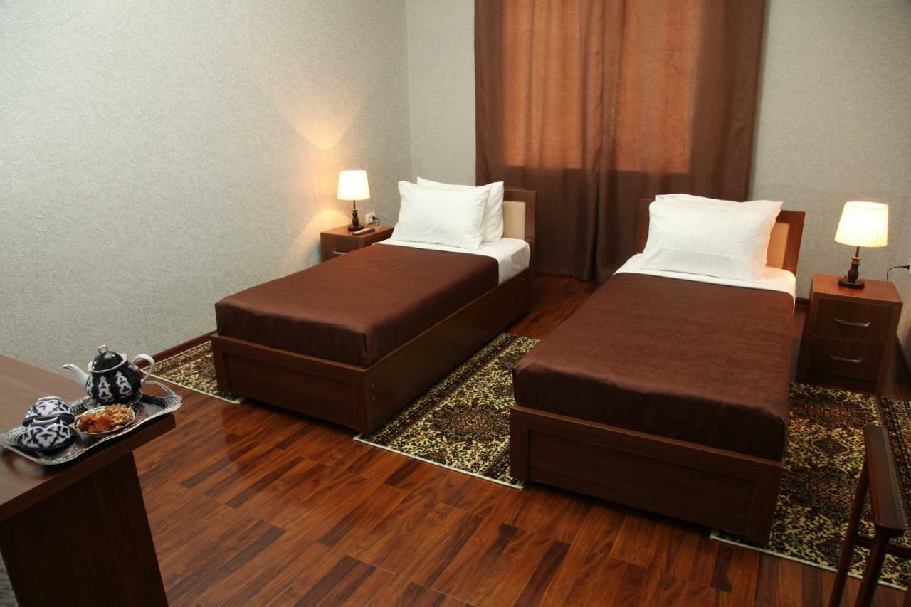 Hotel Vardonze Бухара Екстериор снимка